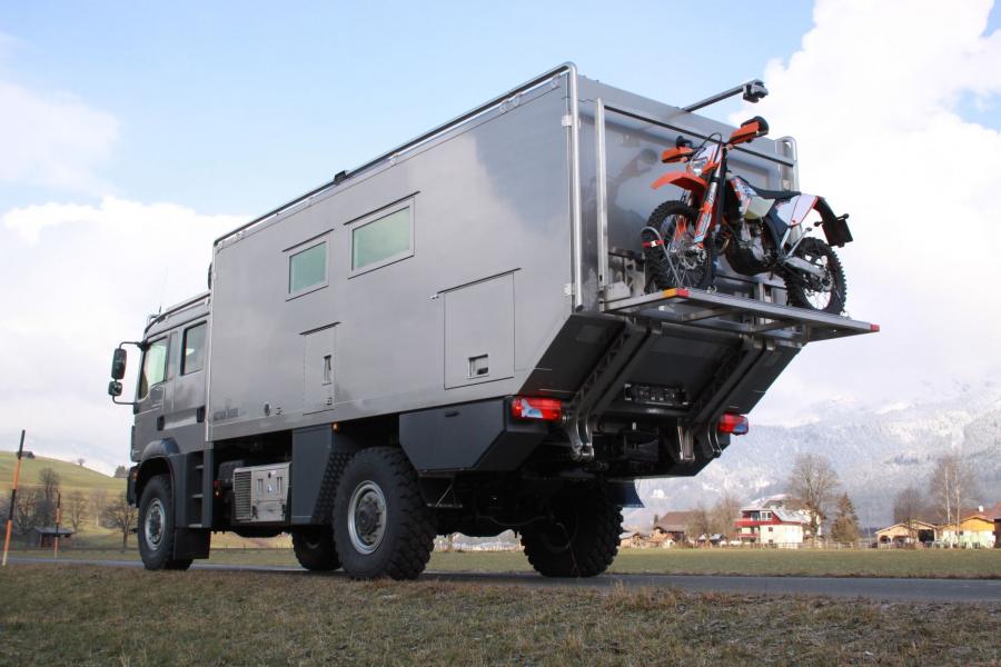  Action Mobil Atacama 5900 Double Cab 2010 года  (фото 2 из 4)